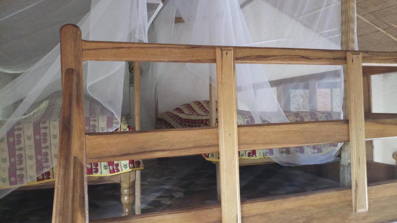 Auberge Khady Saly Portudal Eksteriør billede