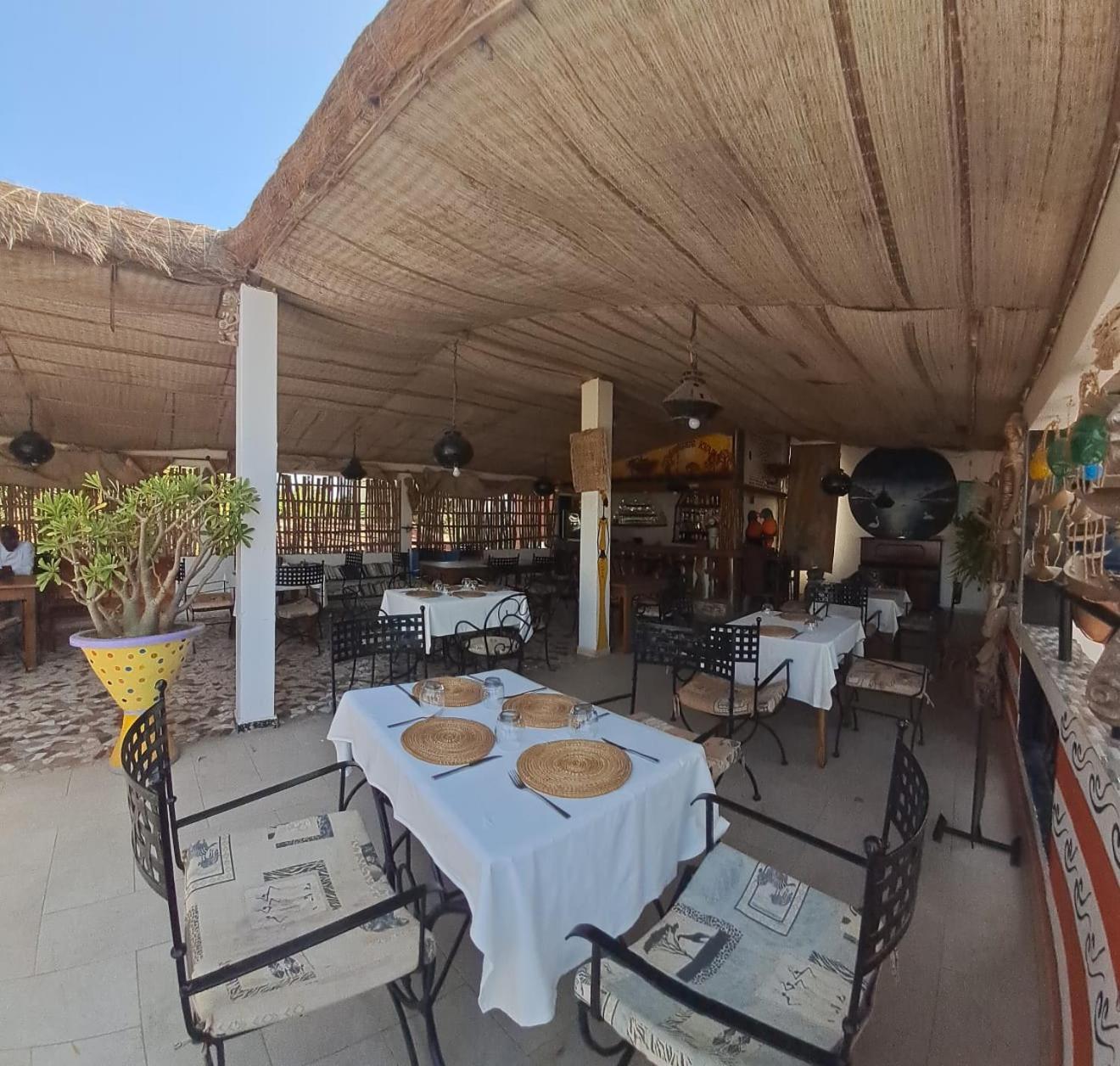 Auberge Khady Saly Portudal Eksteriør billede